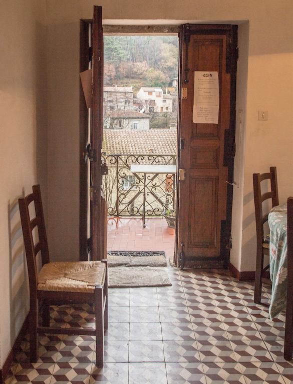 Chez Veronique Bed and Breakfast Chamborigaud Habitación foto